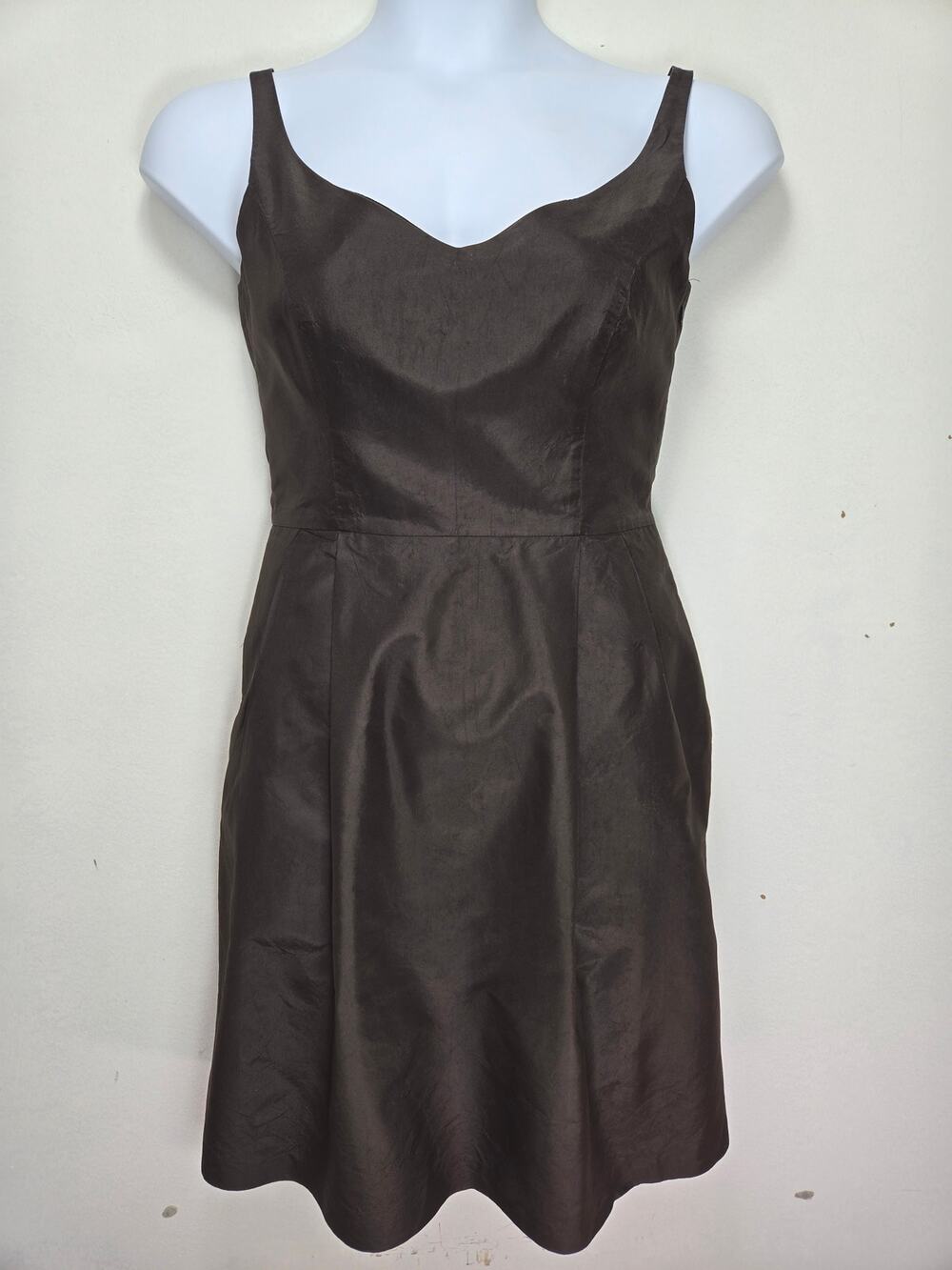 Euro Summer Ann Taylor Women Choc. Brown V Neck, Sleeveless Silk Dress. Size 4